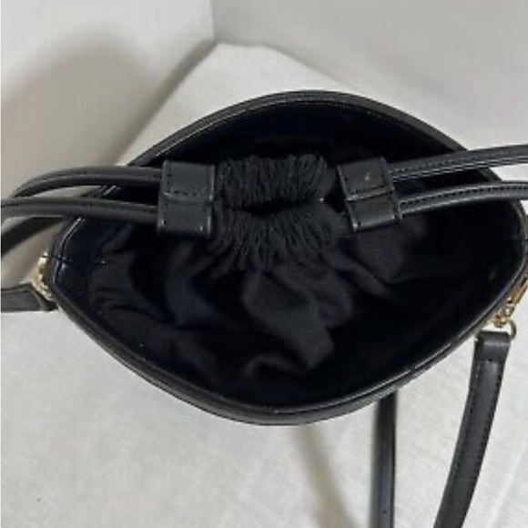 Expressions NYC, Black & Straw Shoulder Bag - Picture 4 of 6